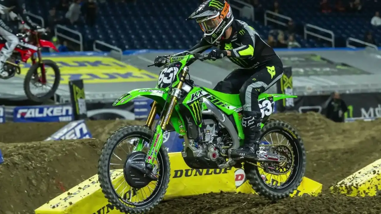 Cameron McAdoo Goes Balls Out in Supercross: Epic Race Highlights!